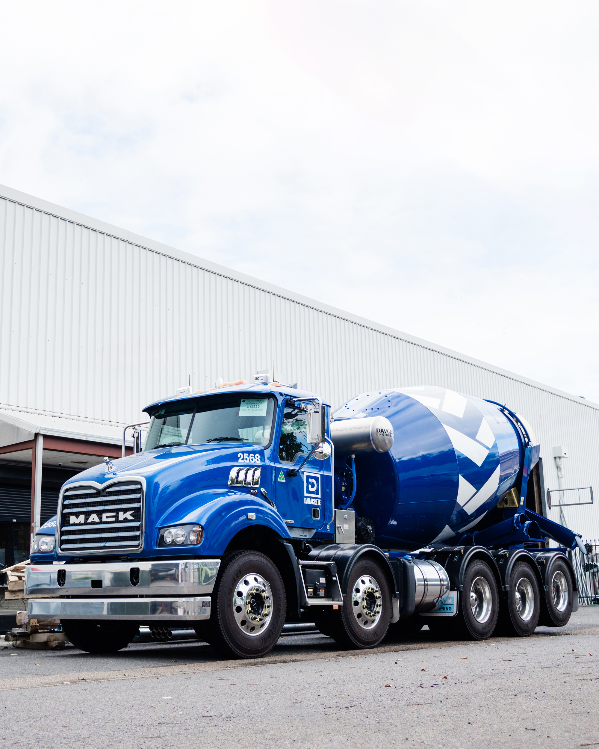 ultimate vehicle wraps concrete daracon